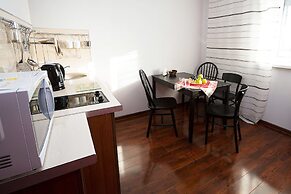 Apartment Etazhydaily Belinskogo