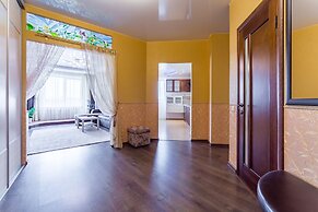 Apartment Etazhydaily Belinskogo