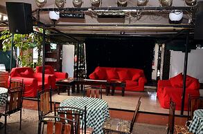 Parklands Shade Hotel