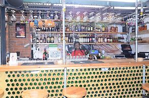 Parklands Shade Hotel