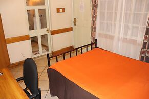 Parklands Shade Hotel