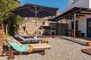 Maripaul Family Villa