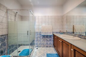 Maripaul Family Villa