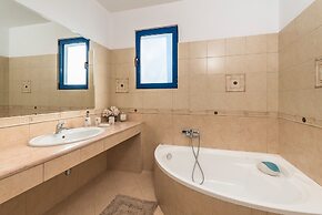 Maripaul Family Villa