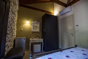 Thalia Traditional Guest House