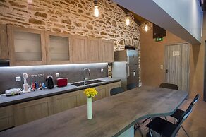 Thalia Traditional Guest House