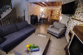 Thalia Traditional Guest House