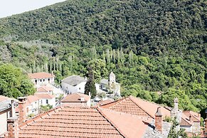 Thalia Traditional Guest House