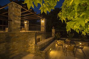 Thalia Traditional Guest House