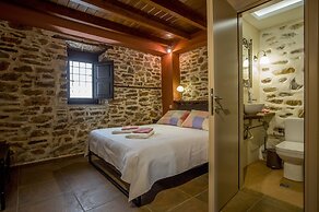 Thalia Traditional Guest House