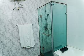 CribVille Hotel & Suites