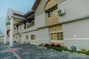 CribVille Hotel & Suites