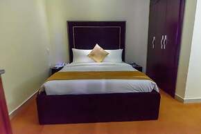 CribVille Hotel & Suites