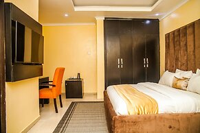 CribVille Hotel & Suites