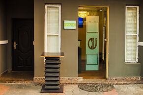CribVille Hotel & Suites