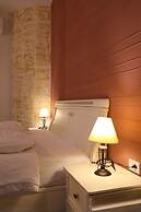 Hotel 1 Maji