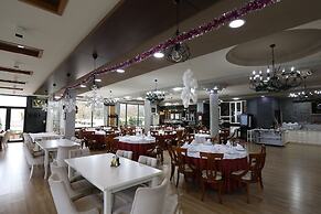 Hotel 1 Maji