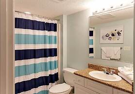 Crescent Shores N - 703 Apartment 4