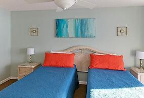 Crescent Shores N - 703 Apartment 4