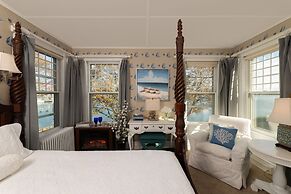 Harbor Knoll Bed & Breakfast