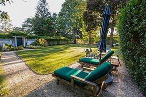 Harbor Knoll Bed & Breakfast