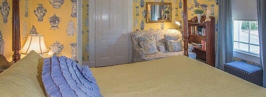 Harbor Knoll Bed & Breakfast