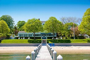 Harbor Knoll Bed & Breakfast