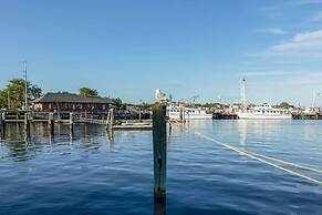 Harbor Knoll Bed & Breakfast