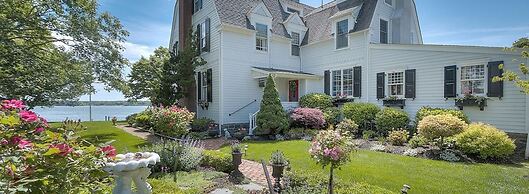 Harbor Knoll Bed & Breakfast