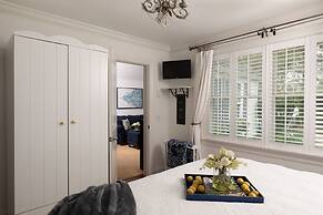 Harbor Knoll Bed & Breakfast