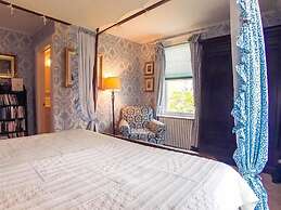 Harbor Knoll Bed & Breakfast