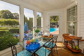 Harbor Knoll Bed & Breakfast