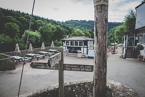 Ye Old Ferrie Inn