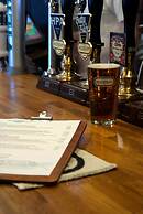 Ye Old Ferrie Inn