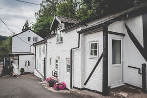 Ye Old Ferrie Inn