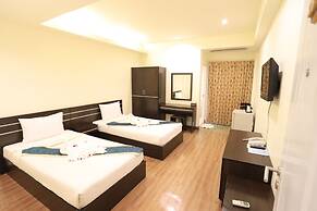 Tharakiree Place Hotel