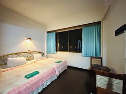 Royal Jommanee Hotel