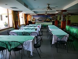 Royal Jommanee Hotel