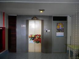 Royal Jommanee Hotel