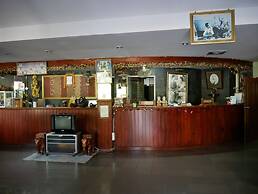 Royal Jommanee Hotel