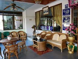 Royal Jommanee Hotel