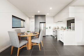 Ocean Views St Kilda Apartment by Ready Set Host