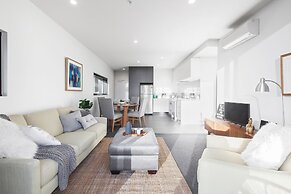 Ocean Views St Kilda Apartment by Ready Set Host