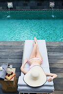 Lovinalife Room & Cafe