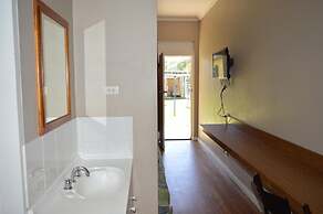 Brolga Hotel Motel