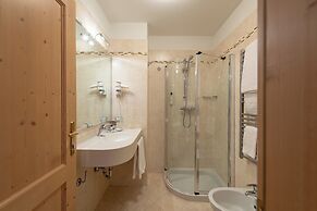 Beverly Alps Hotel & Spa