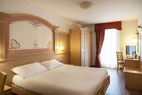 Beverly Alps Hotel & Spa