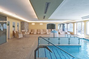 Beverly Alps Hotel & Spa
