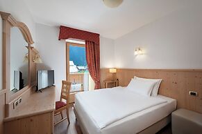 Beverly Alps Hotel & Spa