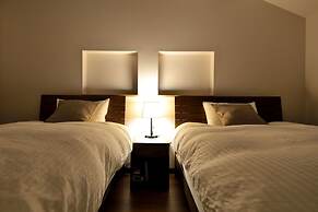 Machiya Kamo River 7